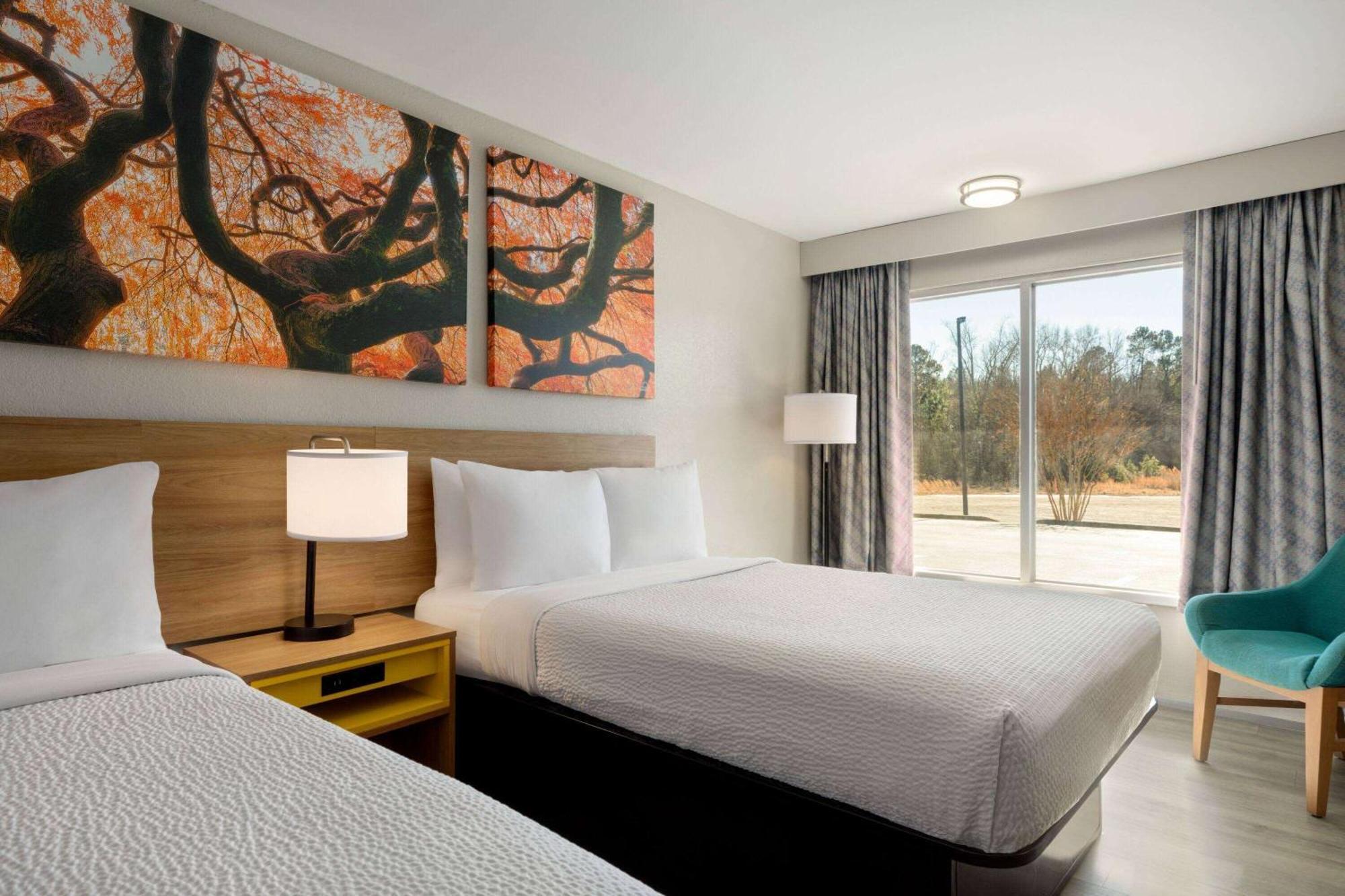 Days Inn By Wyndham Emporia Luaran gambar