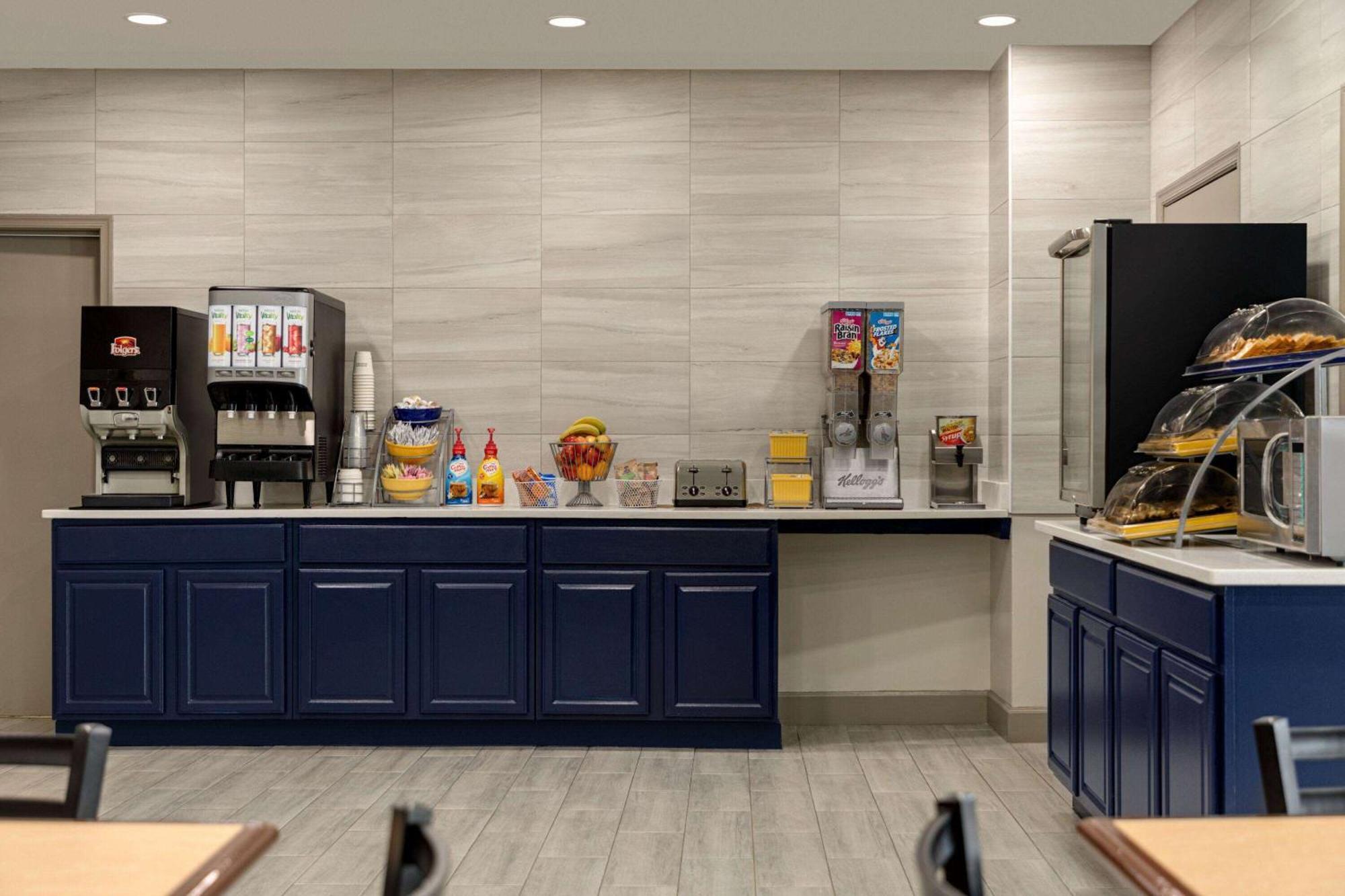 Days Inn By Wyndham Emporia Luaran gambar